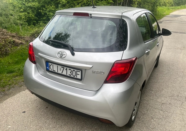 Toyota Yaris cena 39900 przebieg: 89000, rok produkcji 2016 z Limanowa małe 22